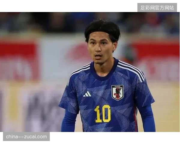 森保一在世预赛中大胆采用3-2-4-1攻击阵型，场上多达5名攻击手的配置使日本队进攻火力全开